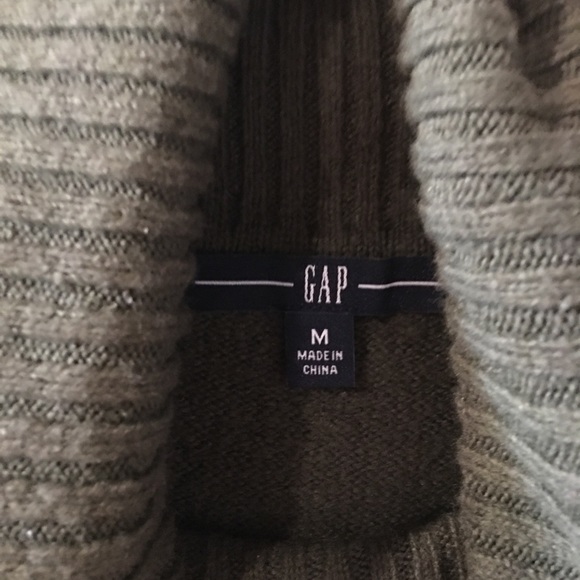 Turtle Neck Sweater - Picture 3 of 3